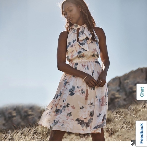 Dress - Picture 1 of 5